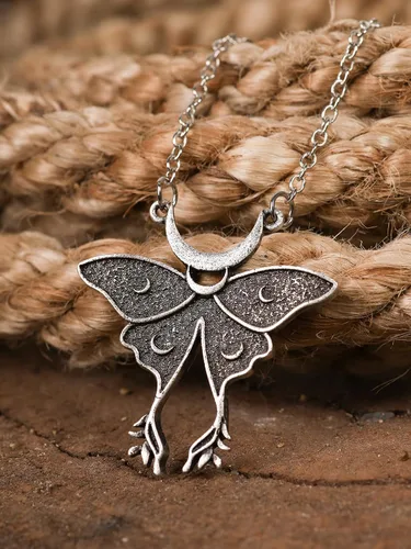 Vista 2 de HAQUIL Moth Necklace, Moon Phase Moth Pendant, Wiccan Jewelry Gift for Women
