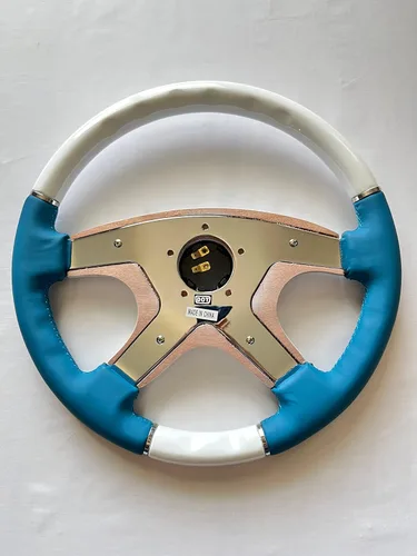 Vista 6 de Raptor Volante de madera blanca y cuero azul océano de 15