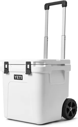 Vista 13 de YETI Roadie 48 - Hielera con ruedas y mango retráctil de periscopio