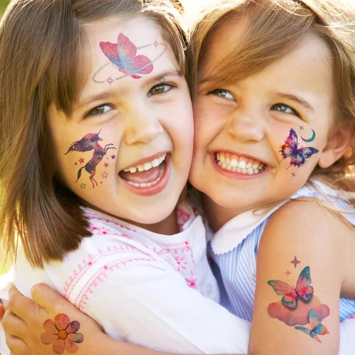 Vista 4 de Tatuajes con purpurina para niñas y mujeres, 12 hojas con purpurina de mariposa, luna, flores, sirena, tatuajes temporales para niñas, suministros