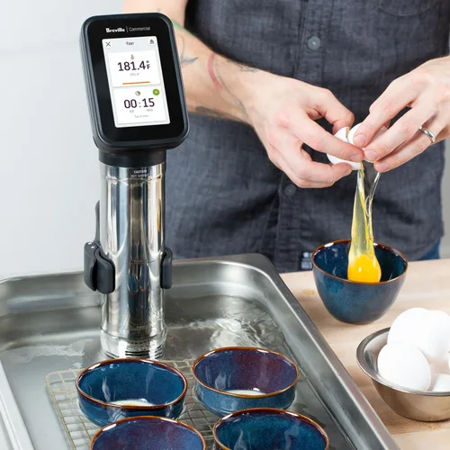 Vista 6 de Breville Commercial CSV700PSS HydroPro Sous Vide, acero inoxidable pulido Circulador de inmersión de precisión de grado comercial con guía