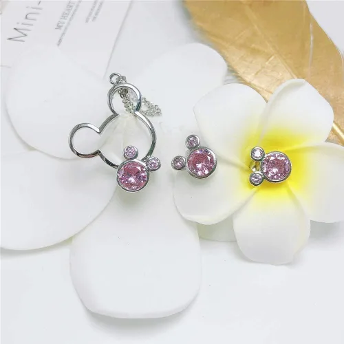 Vista 4 de Juego de joyas para mujeres y niñas, juego de collar y aretes de ratón chapados en plata S925, lindo aretes y colgante con circonita cúbica