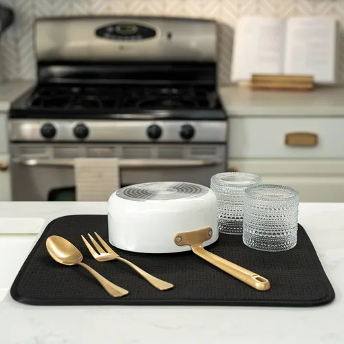 Vista 4 de S&T INC. Tapete de microfibra para secado de platos, reversible y absorbente para cocina, de 16 x 18 pulgadas, color negro