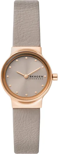 Vista 14 de Skagen Freja Reloj de cuarzo con correa de malla de acero inoxidable para mujer Cuero negro/Plateado