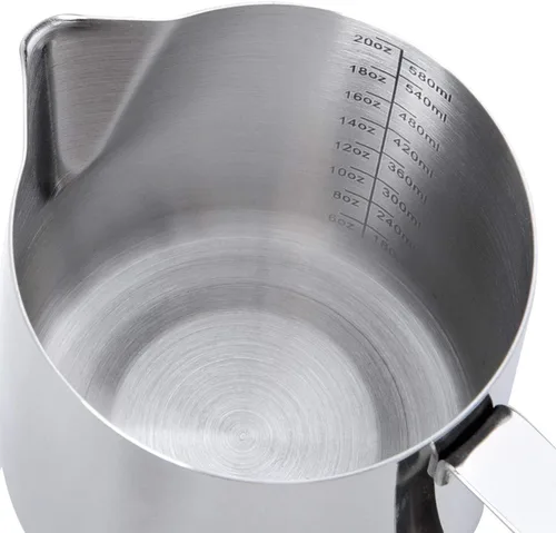 Vista 3 de Jarra de espuma de leche de 20 onzas de acero inoxidable - Jarra de crema para vaporizar espresso y café capuchino - Jarra de espuma de leche