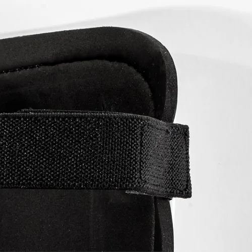 Vista 9 de Franklin Sports Espinilleras de fútbol para jóvenes y adultos – Espinilleras superligeras para hombres, mujeres + niños – (2) Espinilleras