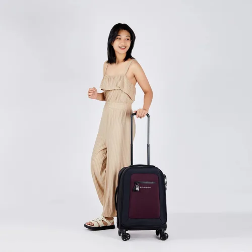 Vista 3 de Sherpani Latitude, equipaje de mano suave de viaje de 22 pulgadas, equipaje duradero, maletas ampliables con ruedas, equipaje ligero con ruedas