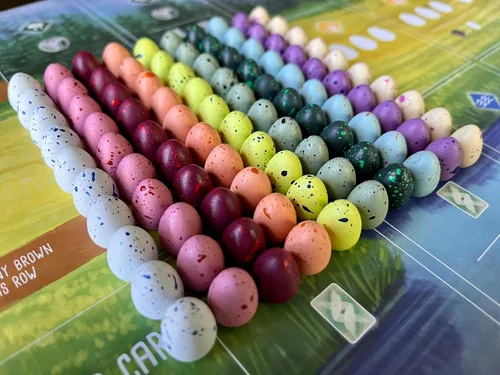 Vista 7 de Stonemaier Games: Wingspan Speckled Eggs Añadir a la envergadura (Juego base o Asia) Mejora tu jugabilidad de envergadura 100 huevos moteados