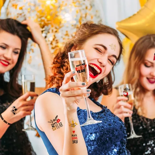 Vista 2 de 65 piezas de suministros para fiesta de Año Nuevo, 12 hojas de calcomanías de tatuajes temporales, decoraciones de feliz año nuevo, decoración NYE