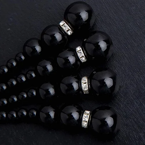 Vista 7 de Collar de perlas para mujer, collar largo de perlas sintéticas en capas, collar de disfraz (negro, talla única)