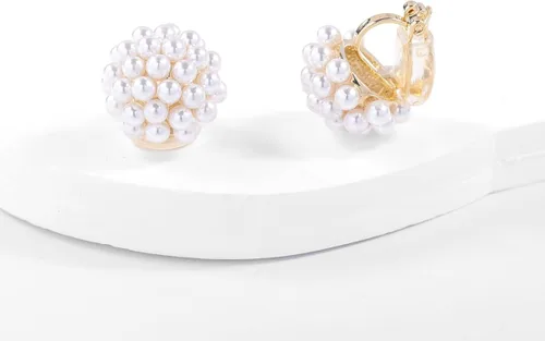 Vista 4 de YOQUCOL Aretes de tuerca con forma de racimo de perlas simuladas, sin perforar, para mujeres y niñas