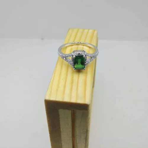 Vista 5 de Dazzlingrock Collection Anillo de compromiso de mujer con piedras preciosas creadas en laboratorio y diamantes blancos de 0.276 x 0.197in, plata