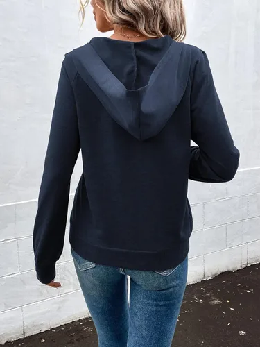 Vista 2 de SweatyRocks Sudadera casual de manga larga raglán para mujer, sudadera con capucha y medio botón frontal