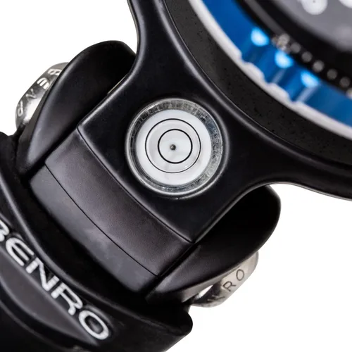 Vista 3 de Benro Kit de trípode de video de fibra de carbono con cabezal fluido S8 PRO - Cuenco de 2.953 in, patas de 3 secciones, carga útil de 17.6 lb
