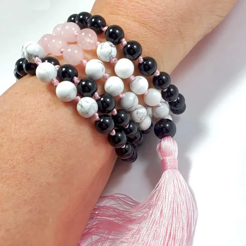 Vista 6 de Balance Mind & Spirit 108 Japa Mala Collar Real Piedras Semipreciosas Ónix Cuarzo Rosa Howlita Turquesa, Anudado a mano Rosa Borla Yoga Meditación
