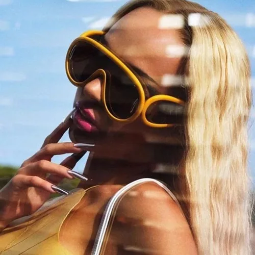 Vista 6 de HyeeMiZine Gafas de sol con máscara ondulada para mujeres y hombres, de gran tamaño, gafas de sol con visera de moda con espejo