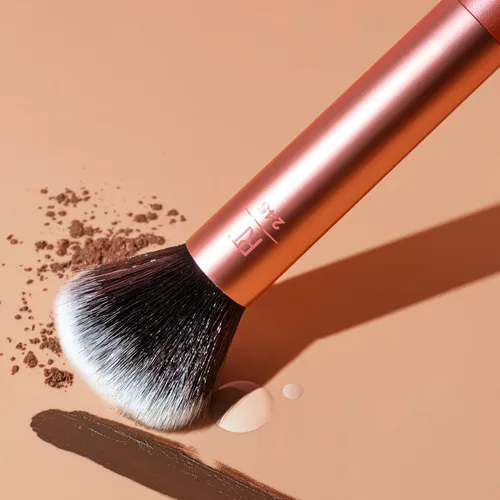 Vista 6 de Real Techniques Everything - Brocha de maquillaje facial, acabado impecable, aplicación de maquillaje sin rayas, para aplicación de maquillaje