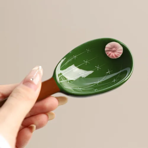 Vista 4 de Sizikato 4 cucharas medidoras de porcelana con base, bonita forma de cactus