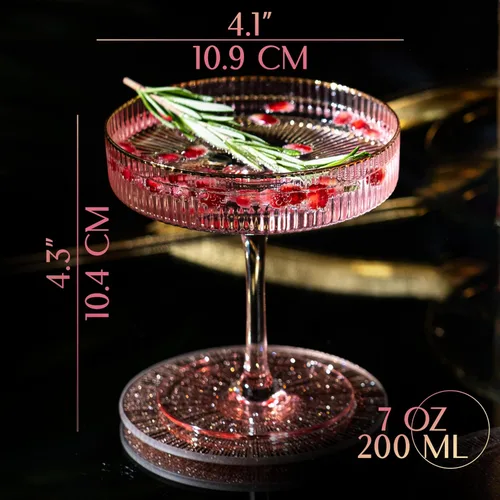 Vista 2 de GLASSIQUE CADEAU Vasos vintage Art Deco Blush Pink Coupé con bordes dorados Juego de 4 Cristalería de cóctel acanalada de cristal de 7 onzas
