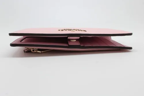 Vista 2 de Kate Spade New York Staci Saffiano - Cartera plegable de piel grande y delgada
