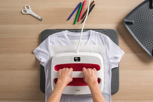 Vista 2 de Cricut Marcador de tinta infusible a mano alzada, paquete de 5 básicos