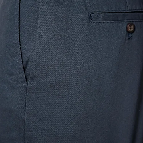 Vista 6 de Tienda Essentials - Pantalones cortos chinos de corte clásico 7 pulgadas para hombre