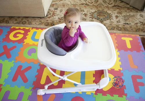 Vista 2 de Joovy Spoon Baby Walker & Activity Center, Extra-Large Tray, Blueberry Azul (Arándano)