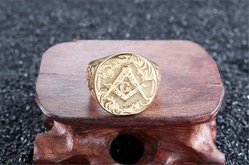 Vista 5 de IFUAQZ Anillos de acero inoxidable bañados en oro masónico masón para hombre, joyería clásica de Master Mason, Metal, Sin piedras preciosas