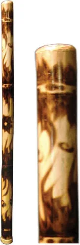 Vista 2 de Didgeridoo Bamboo quemado 47" de largo con bolsa roja Didgeridoo diseñado para tonos profundos de drones y práctica musical; detalles clave