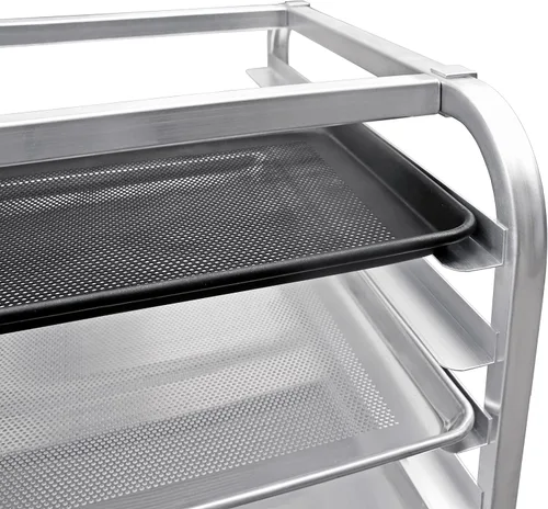 Vista 4 de New Star Foodservice 36510 Estante para Bandejas/Moldes para Bollos de Aluminio de Grado Comercial de 10 Niveles, 26" L x 20" A x 38" Al con Ruedas