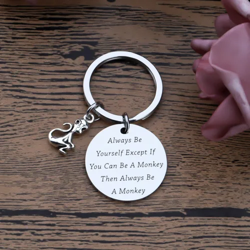 Vista 3 de Lindo llavero de joyería de mono regalo para mujeres y hombres