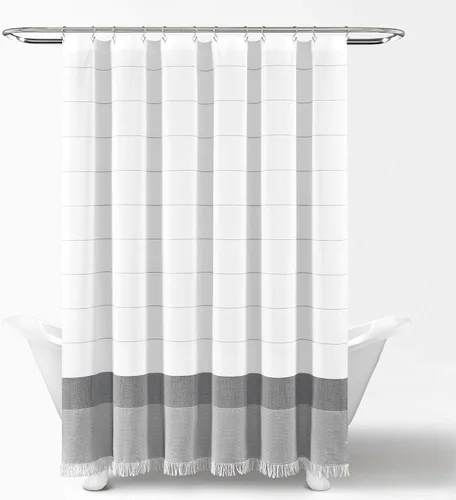 Vista 4 de Lush Decor Cortina de ducha de algodón tejido blanco con rayas grises y flecos de borlas, accesorios de baño (72 x 72 pulgadas)