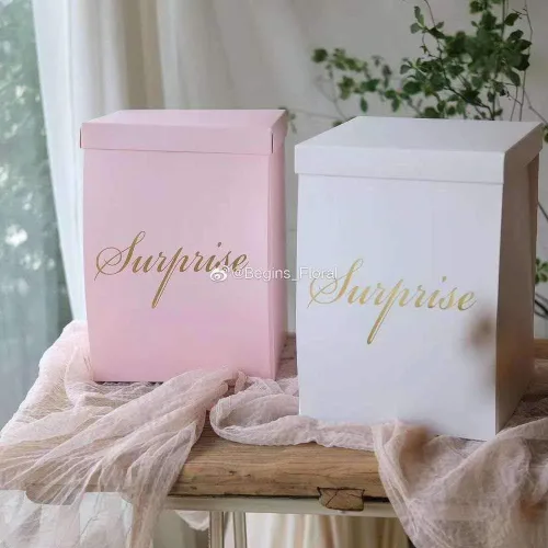 Vista 2 de Caja de regalo de flores sorpresa de explosión de 10 x 10 x 14 pulgadas, para propuesta de matrimonio, fiesta de cumpleaños, Navidad, día de la Rosa