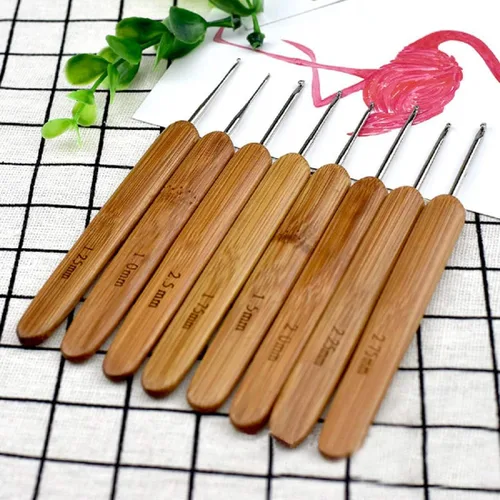 Vista 4 de Juego de agujas ergonómicas de ganchillo con estuche para manos artríticas