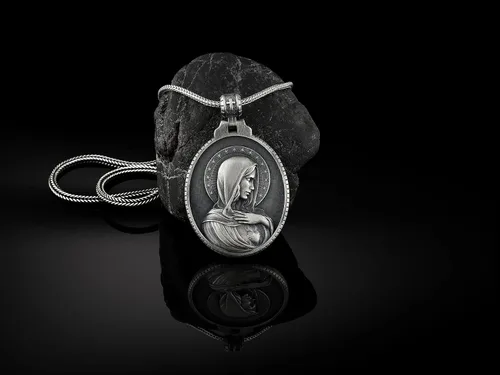 Vista 3 de BySilverStone Jewelry - Colgante Virgen María Sagrado Corazón, Collar Virgen María Plata para Hombre, Medallón Religioso, Encanto de Madre Santa