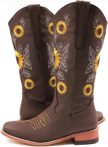 Vista 4 de SO SIMPOK Botas vaqueras bordadas con diseño de girasol dulce para mujer, estilo retro, estilo occidental, tacón grueso a media pantorrilla, Marrón