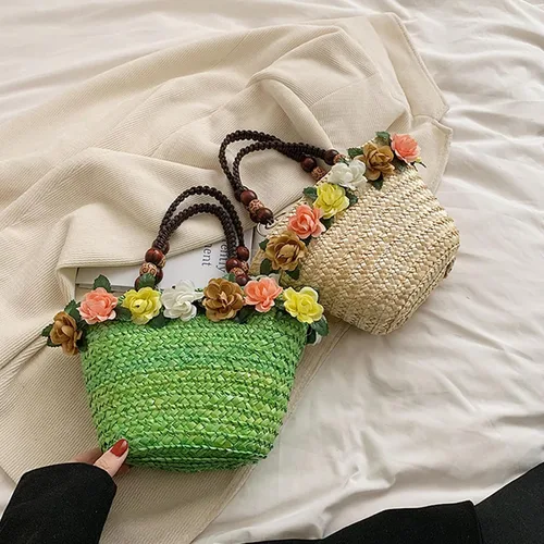 Vista 5 de Helenbra Bolso de mano de paja de flores para mujer, bolso de hombro con asa trenzada retro de verano, bolso de hombro bohemio para playa y viaje