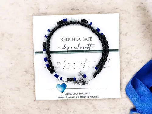 Vista 2 de Keep Her Safe Day And Night Morse Code Beaded Wrap Bracelet for Law Enforcement Mother, Unique Gift for Mom Wife Girlfriend Grandma Sister Best