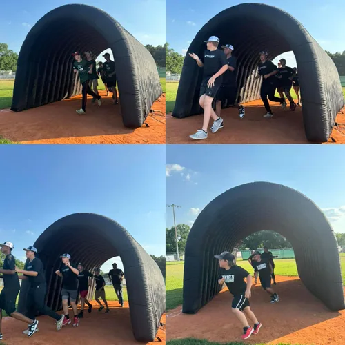 Vista 3 de SAYOK Túnel Inflable de 16.7 Pies, Túnel Deportivo de Entrada, Túnel de Fútbol Inflable, Entrada Inflable con Soplador para Eventos, Publicidad