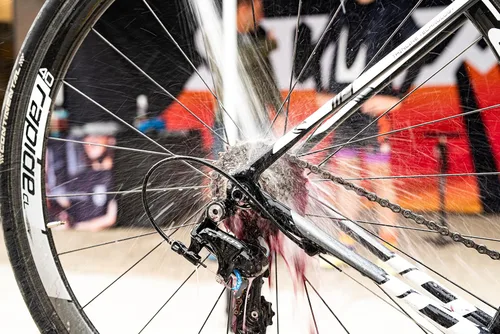 Vista 5 de SILCA Limpiador de frenos y tren motriz definitivo para bicicletas, 16 onzas