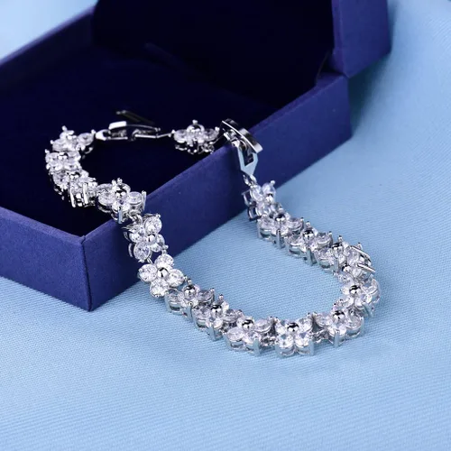 Vista 13 de GULICX - Pulsera de tenis con cristales de Swarovski y cristales redondos chapados en oro
