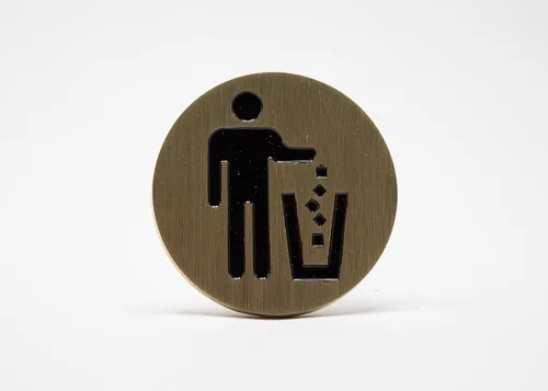 Vista 9 de Logotipo de basura, emblema, medallón, cocina, oficina, parte delantera del gabinete, 1.5 pulgadas, acero inoxidable, latón, negro mate, cantidad 1