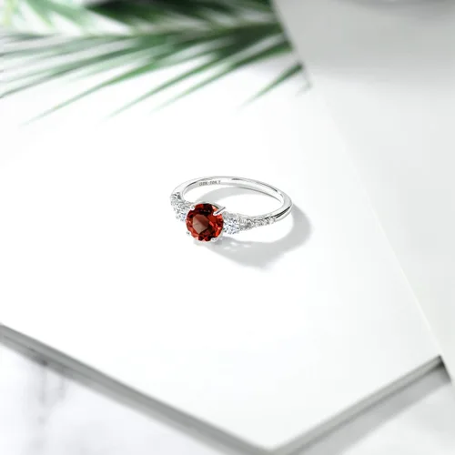 Vista 119 de Gem Stone King Anillo de compromiso de 3 piedras preciosas redondas de oro blanco de 10 quilates con piedra natal de 0.236 in con piedra natal