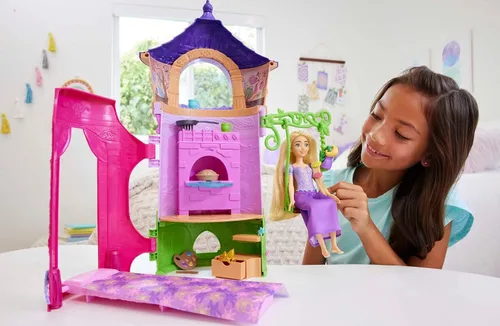 Vista 2 de Mattel Disney Princess Rapunzel Tower - Juego de casa de muñecas con muñeca Rapunzel, 6 áreas de juego, 15 accesorios y Pascal
