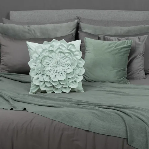 Vista 3 de OiseauVoler Fundas de almohada decorativas con flores 3D de 18 x 18 Verde manzana
