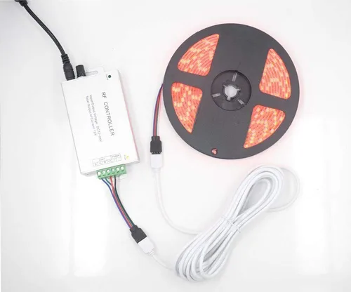 Vista 2 de Cable de extensión de tira LED RGB de 8.2 ft 8,2 pies, cable de extensión de cinta LED de 4 pines, cable de conexión de cinta LED, cable de conexión
