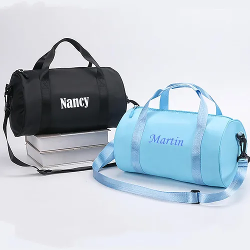Vista 2 de Bolsa de lona personalizada, nombre bordadopatrón deportivo, bolsa de viaje con compartimento para zapatos, regalo personalizado para hombres