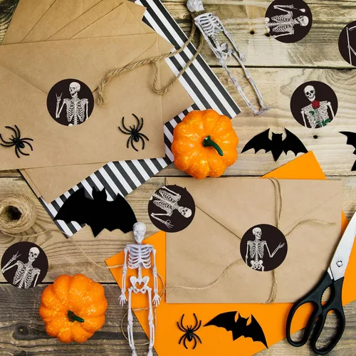 Vista 7 de Whaline 1000 calcomanías de Halloween, rollo autoadhesivo de esqueleto de Halloween, calcomanías de calavera de Halloween, calcomanías adhesivas