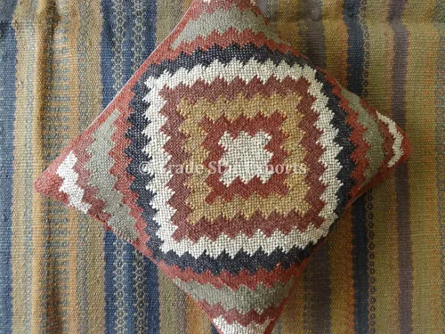 Vista 4 de Trade Star - Funda de almohada Kilim hecha a mano de lana de yute, hermosas fundas decorativas de granja, altamente duraderas, 18 x 18 pulgadas