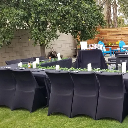 Vista 6 de Fundas plegables para sillas de fiesta, 12 piezas, fundas universales de elastano ajustables para bodas, banquetes, conferencias